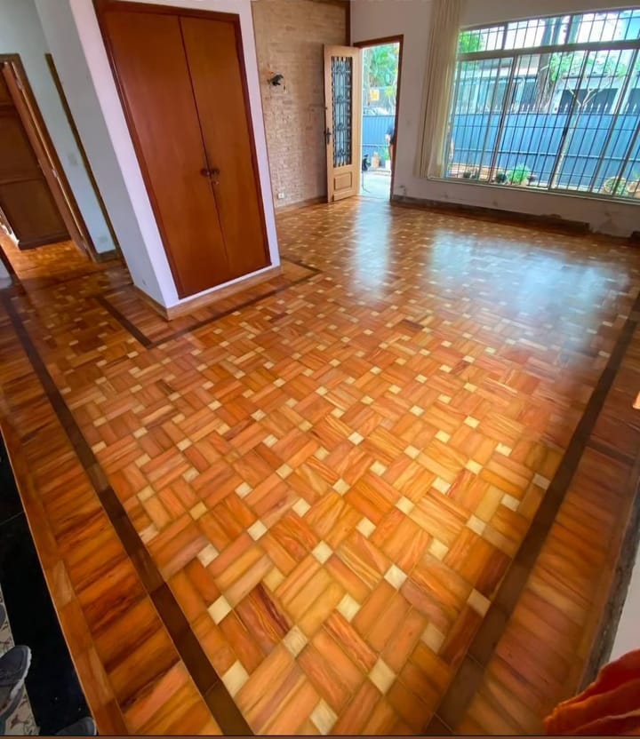 Piso de taco restaurado